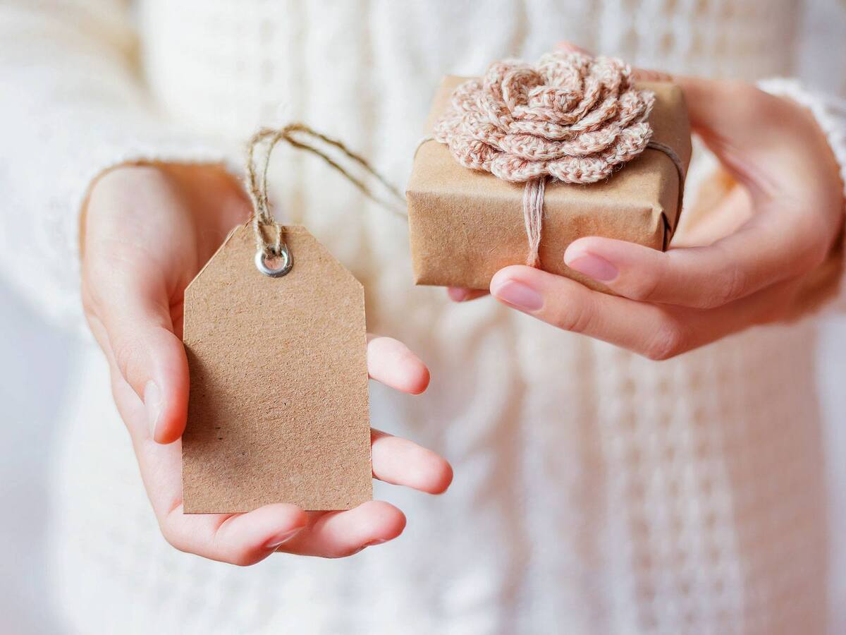 Make sweet scrap fabric tassels